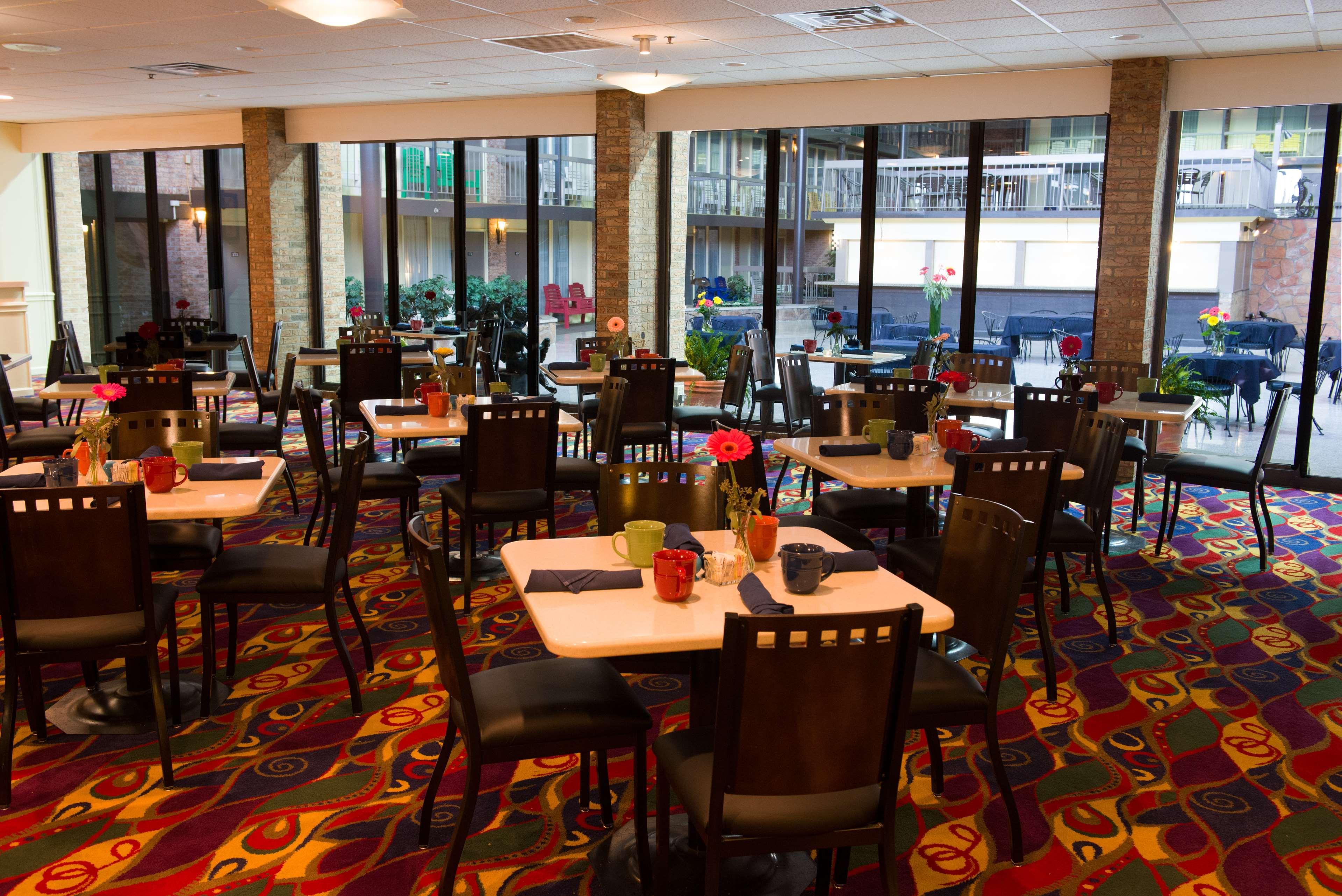 Park Inn By Radisson Sharon West Middlesex Extérieur photo