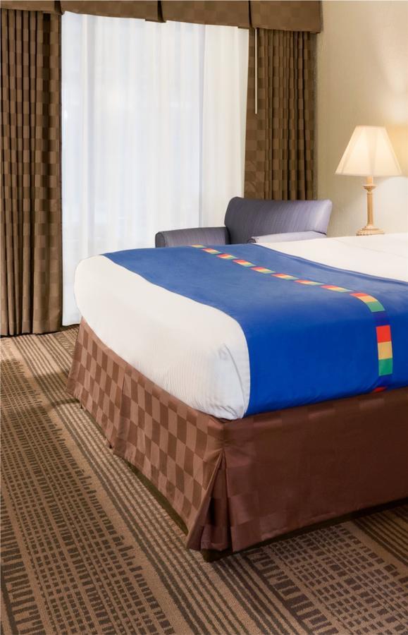 Park Inn By Radisson Sharon West Middlesex Extérieur photo